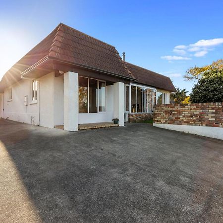 The Zen Hideout - Tauranga South Holiday Home Екстериор снимка
